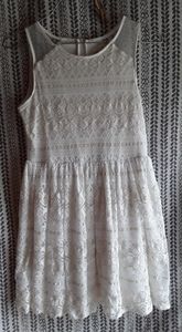 Girls lace dress